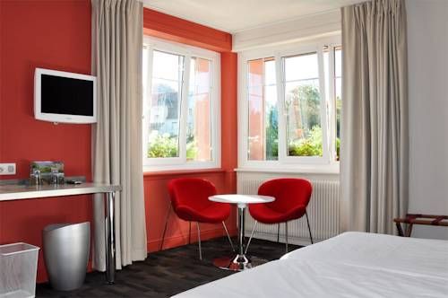 Hotel Photo 9