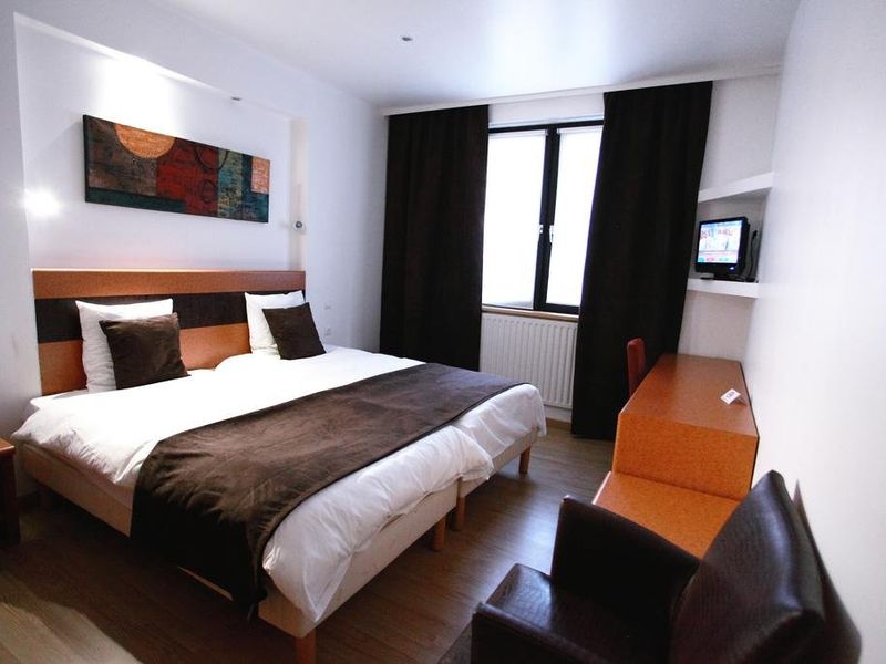 Hotel Photo 1