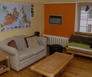 Auberge Cmon Inn Hostel Moncton Canada