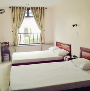 NearBy Hotel