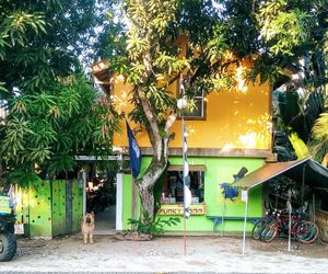 The Funky Dodo Backpackers Hostel Hopkins Village Belize