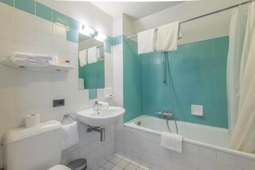 Hotel Photo 9