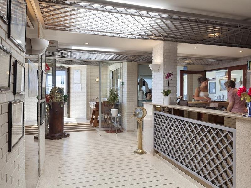 Hotel Photo 13