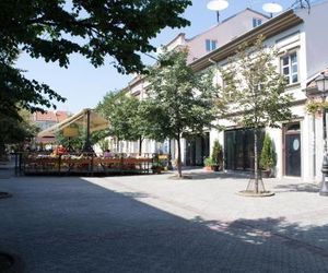 Hostel Theater 011 Zemun Serbia