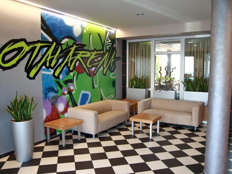 Hotel Photo 6
