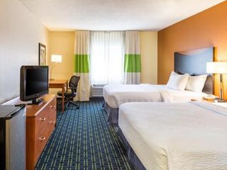 Hotel pic Fairfield Inn & Suites by Marriott Champaign
