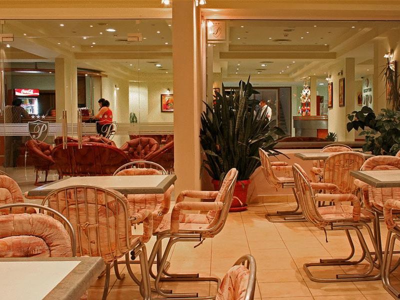 Hotel Photo 8