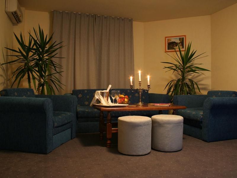 Hotel Photo 10