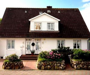 Haus Elvi Fuchs an den alten Salzwiesen Westerland Germany