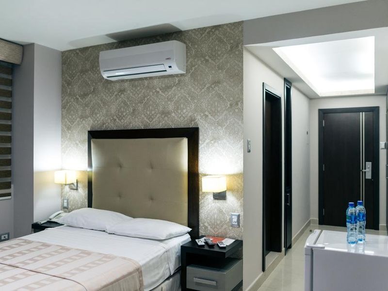 Hotel Photo 1