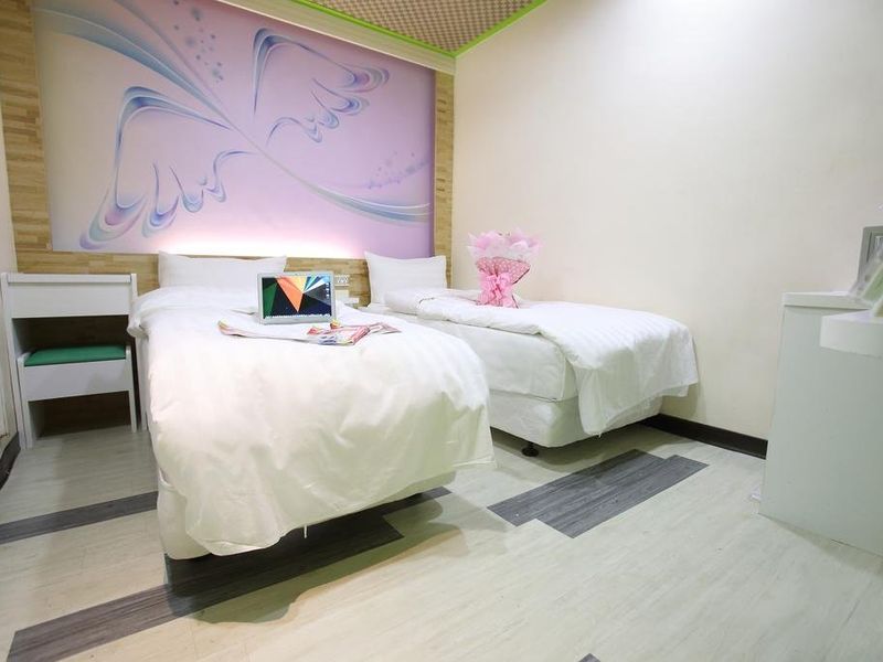 Hotel Photo 8