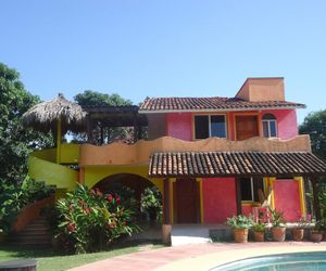 COACOYUL SUITES Zihuatanejo Mexico