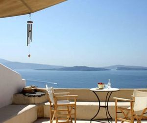 Strogili Traditional Houses Oia Greece