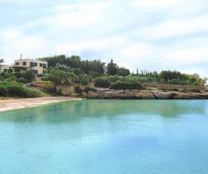 Luxury Beachfront Villa with Tennis Court Kranidhion Greece