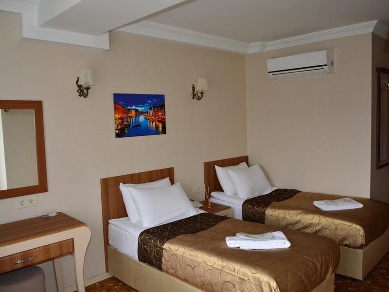 Hotel Photo 7