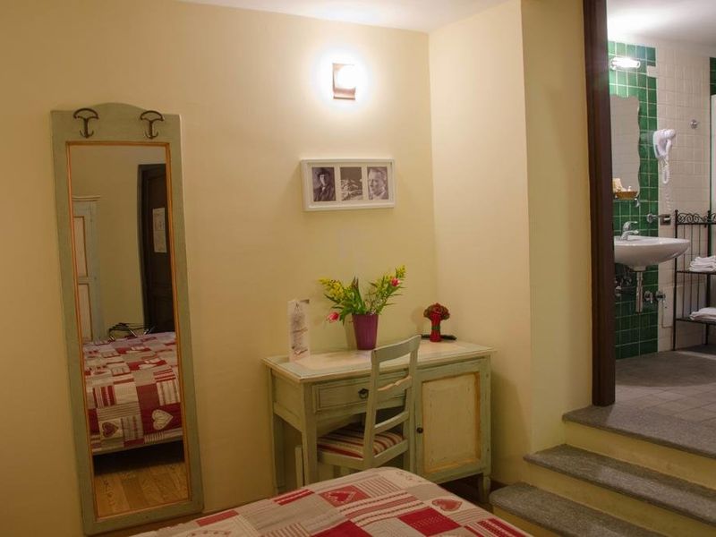 Hotel Photo 8