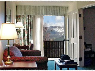Hotel pic Ashland Hills Hotel & Suites