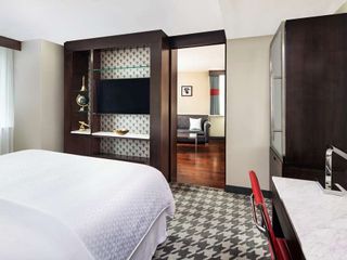 Фото отеля Four Points by Sheraton New York Downtown