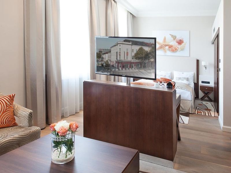 Hotel Photo 5