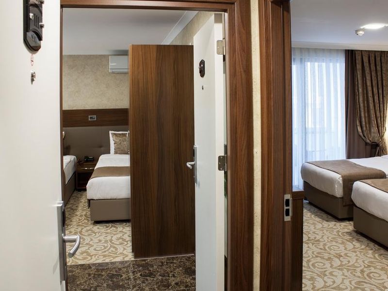 Hotel Photo 10