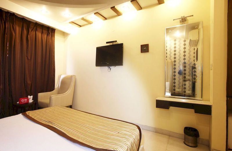 OYO ROOMS KAROL BAGH