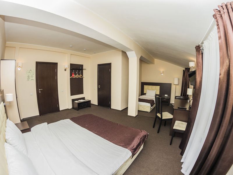 Hotel Photo 1