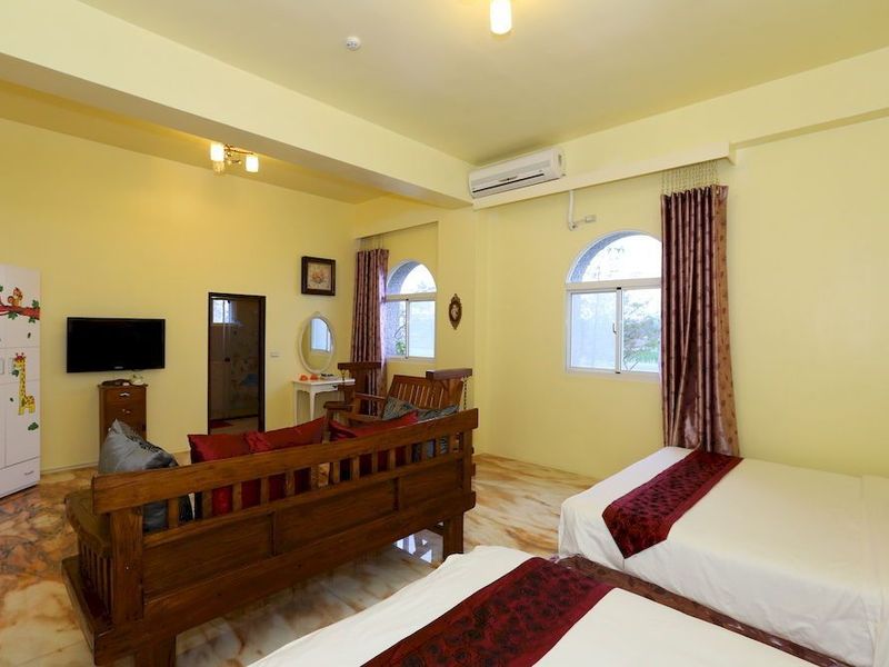 Hotel Photo 8