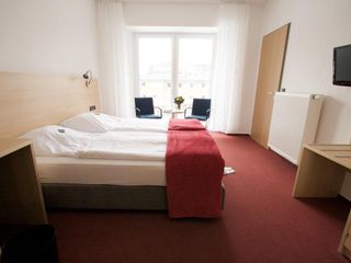 Фото отеля Hotel Haus vom Guten Hirten