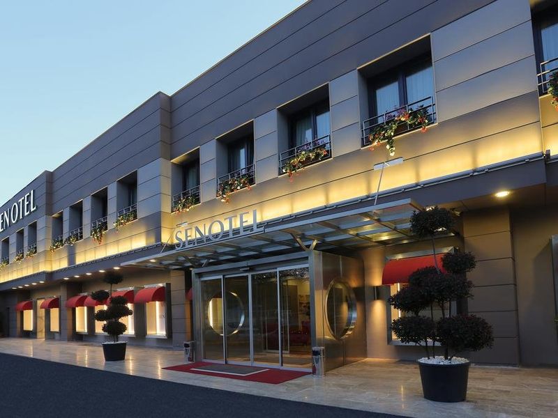 Hotel Photo 23