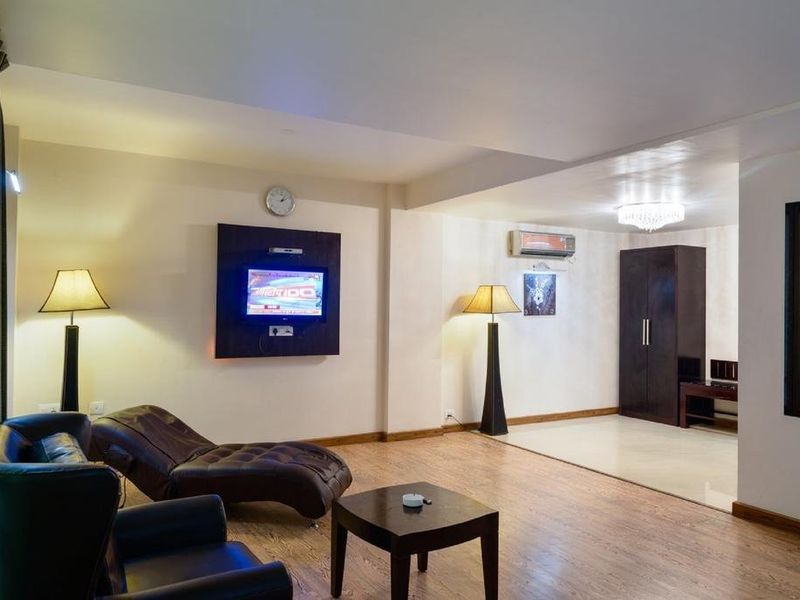 Hotel Photo 5
