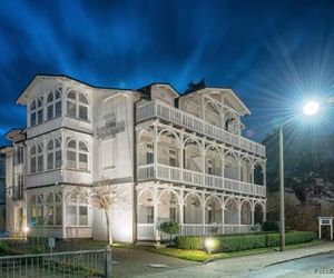 Villa Jugendglück by Rujana Ostseebad Binz Germany