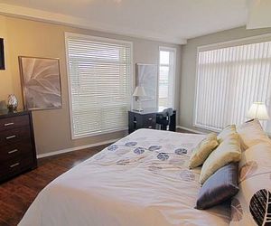 Discovery Bay Resort by Kelowna Resort Acc. - 80+ suites available West Kelowna Canada