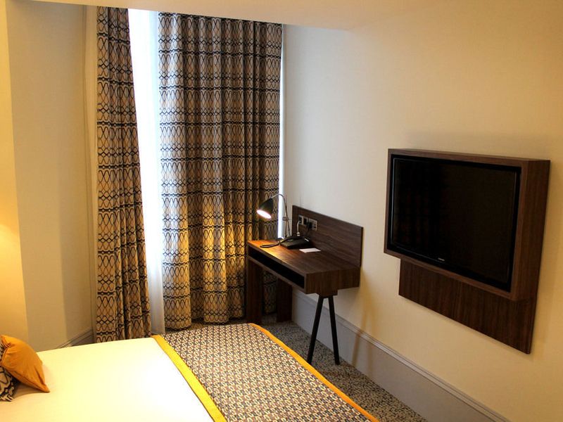 Hotel Photo 6