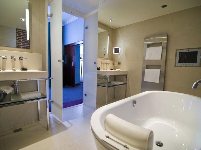Hotel Photo 8
