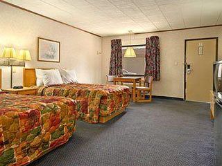 Фото отеля Days Inn by Wyndham Oak Ridge Knoxville