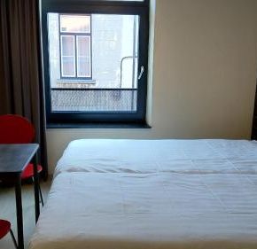 NearBy Hotel