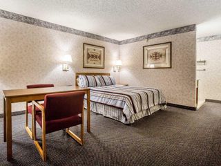 Фото отеля Econo Lodge Inn & Suites Ridgecrest