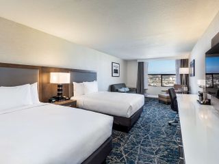 Hotel pic Doubletree By Hilton Pomona