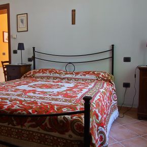 NearBy Hotel