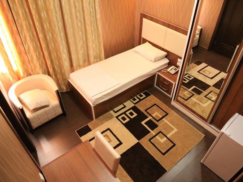 Hotel Photo 9