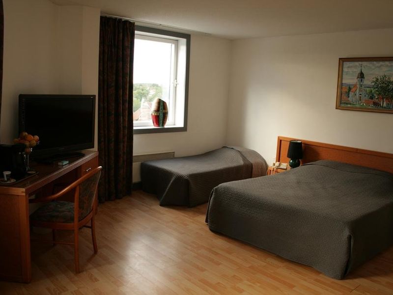 Hotel Photo 12