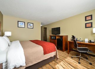 Hotel pic Comfort Inn & Suites Coralville - Iowa City near Iowa River Landing