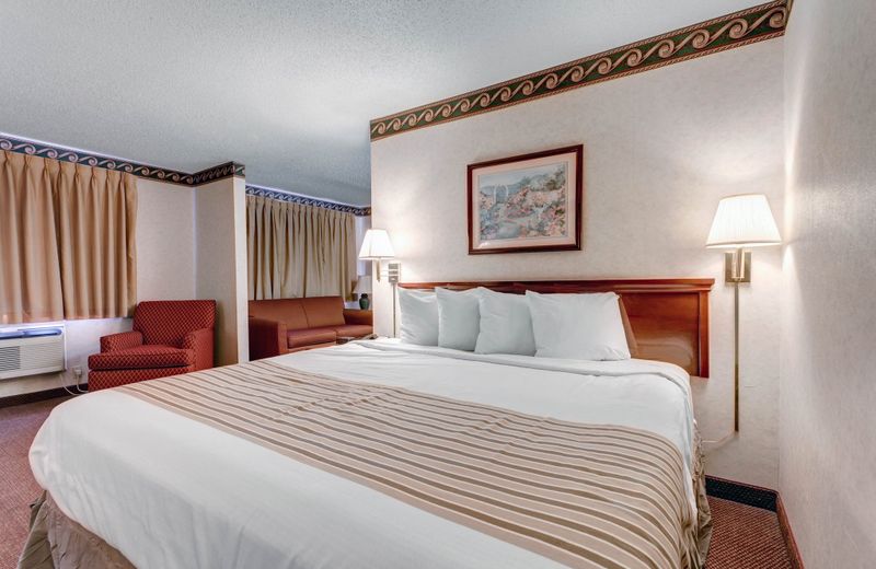 Econo Lodge Inn and Suites El Paso