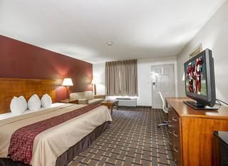 Hotel pic Red Roof Inn & Suites Bossier City
