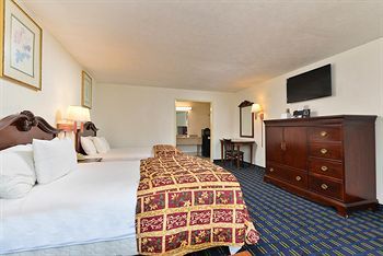 Photo of Americas Best Value Inn Suites South Boston