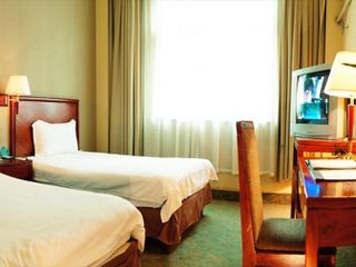 Фото отеля Greentree Inn Luoyang Peony Square Business Hotel