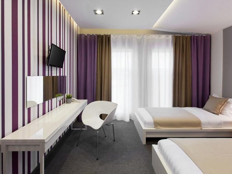 Hotel Photo 8