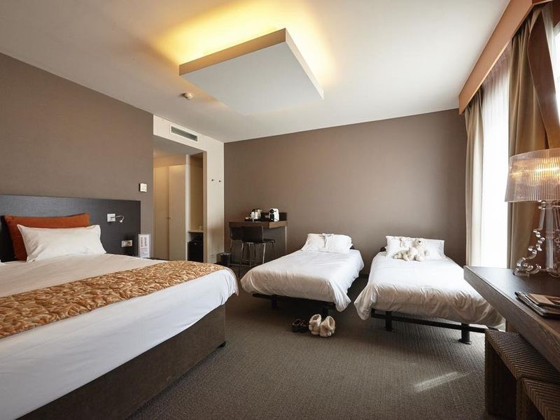 Hotel Photo 1