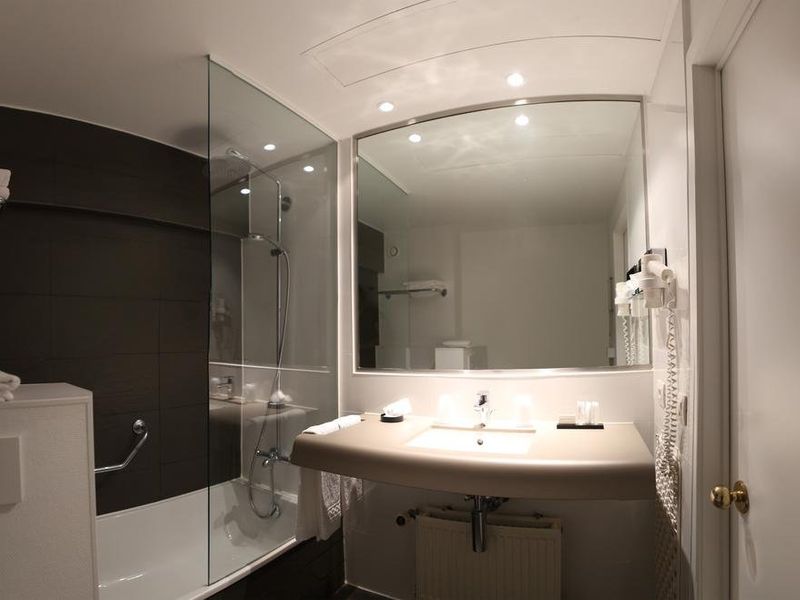 Hotel Photo 9
