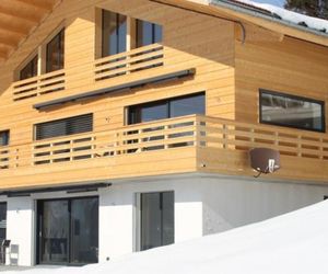 Chalet Coco Lenk Switzerland